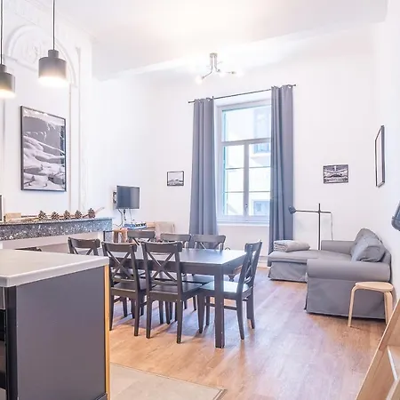 La Vie Est Belle - Entre Et Thermes *